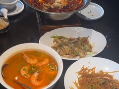 -五谷丰登农家院·地道胶东菜·海鲜烧烤(威海店)
