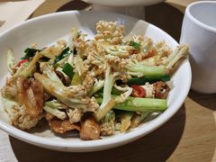 -关东小磨东北菜(上海长风大悦城店)