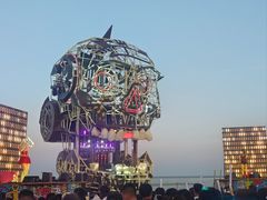 -北戴河碧螺塔海上酒吧公园