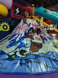 -欧酷世界动力星球(王府井奥莱UP TOWN店)