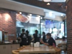 -裕记烧腊连锁餐饮(国商分店)