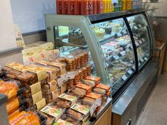 -皇冠幸福里动物奶油生日蛋糕(中山大道二中店)