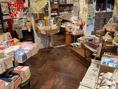 -橡皮书店(翠湖北路店)