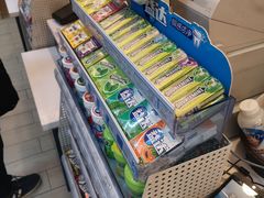-全家便利店(宜山路站店)