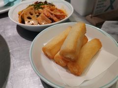 -姚姚酸菜鱼·金戈戈香港豉油鸡(喜荟城联名店)