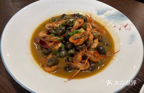 Stir-fried River Shrimp with Snails