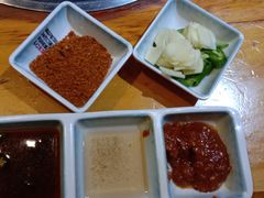 -唯成•韩国炭火烤肉 유성고기