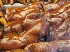 -老鼎万春卤菜(五代传承创始老店)