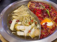 -沸炉重庆老火锅(军事博物馆店)