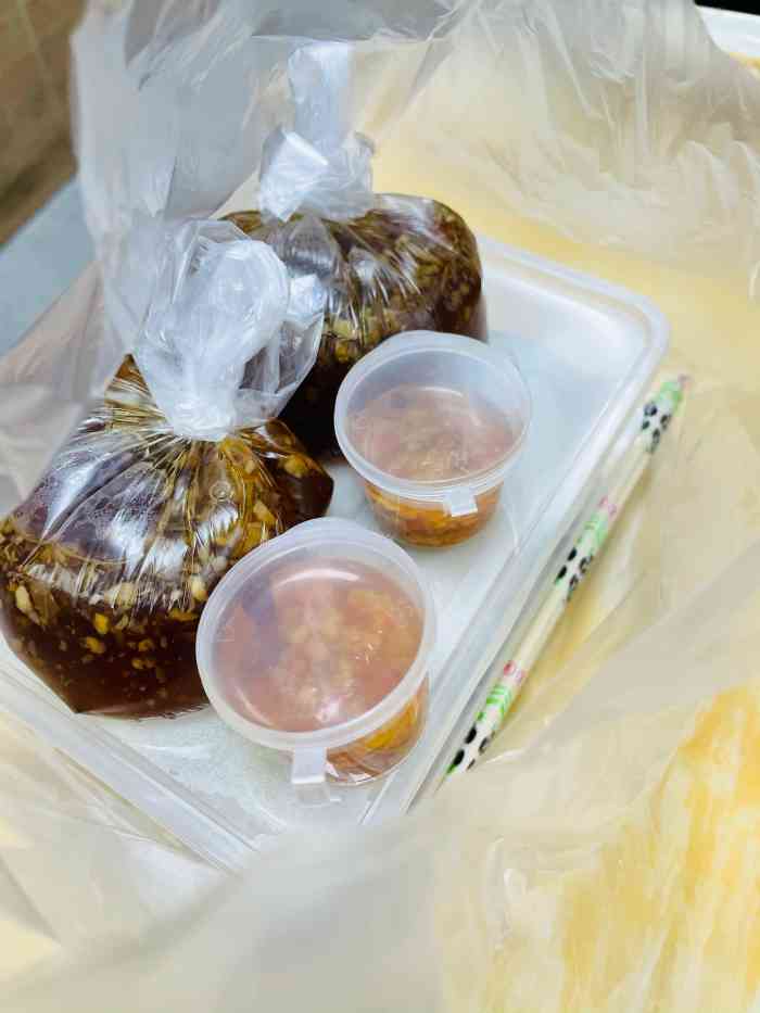 打分   /人 周末早点必须来石磨来打包肠粉,分量足足,而且很好吃!