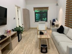 -上海怡沁园度假酒店