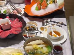 -红鼎豆捞·非遗鲍皇汤火锅(宝丰路店)