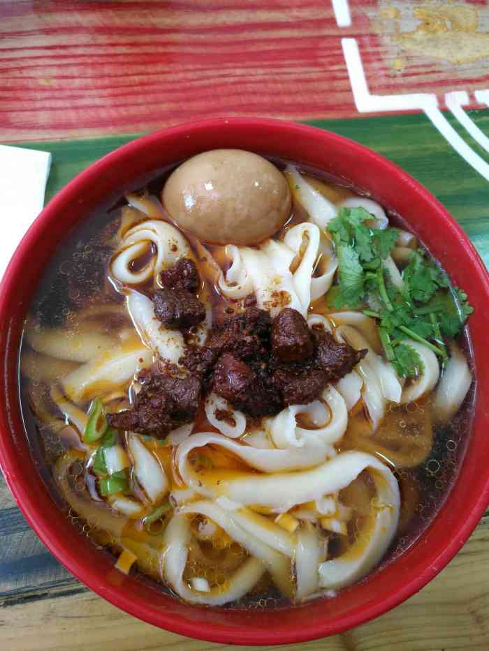 铁蛋鸡汤刀削面(大东店)-"家附近的一家面馆味道还是很好的!虽然感.