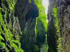 -龙水峡地缝景区