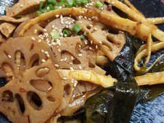 辣卤素拼-嘎嘎鸭脑壳(蜀汉路店)