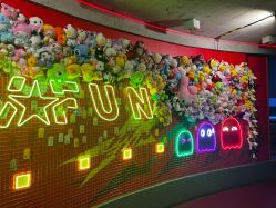 -嗨翻Hi-Fun竞技主题乐园·蹦床团建生日聚会(五棵松华熙店)