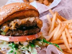 火烤双层牛肉特堡-The Habit Burger Grill 哈比特汉堡(复兴soho店)