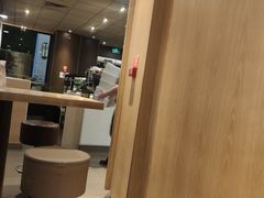 -麦当劳(杭州西湖银泰百货店)