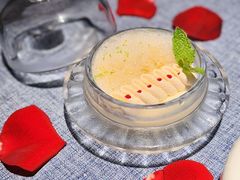 -弦月窗LUNETTE BY AMANDA(复兴路店)