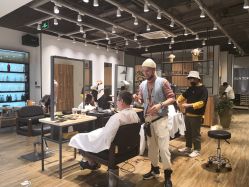 -Mentor Hair Salon