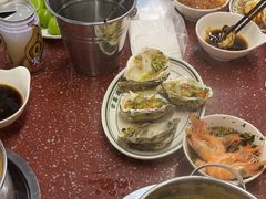 -四囍码头海鲜烧烤自助火锅(外滩南京东路悦荟广场店)
