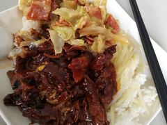盖浇饭-上海健康医学院北苑食堂