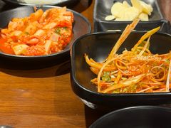 -肉甲韩国木炭烤肉(新壹街1店)