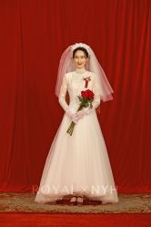 点击看大图 -挪娅婚纱摄影皇家会所