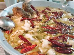 头牌酸菜鲈鱼（中份）-姚姚酸菜鱼·金戈戈香港豉油鸡(喜荟城联名店)
