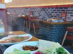 -炖四方东北铁锅炖·烧烤小龙虾(中豪国际店)