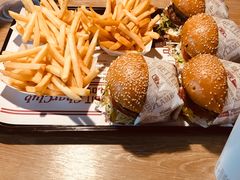 -The Habit Burger Grill 哈比特汉堡(复兴soho店)