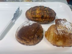 巴旦木可颂-匠造烘焙(上海湾店)