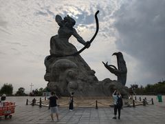 -巴陵广场