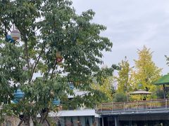 -茅草房·河畔园林火锅