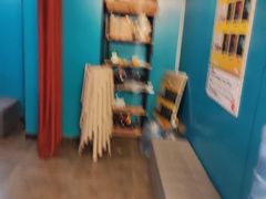 -荒岛实景沉浸密室(江汉路1店)
