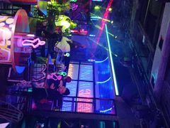 -UP嘻哈酒吧(粉巢店)