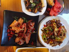 -隔壁老王·家常云南菜(花巷店)