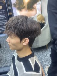 点击看大图 -藤野造型专业烫染接发