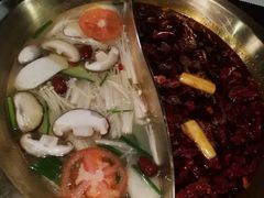 -重庆爽翻天老火锅(临平万达广场店)