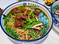 红烧牛肉面-镇南锅盖面馆(解放路店)