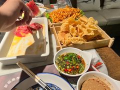 -尚尚仙·酸汤猪手·猪肚鸡火锅(华联万柳购物中心店)