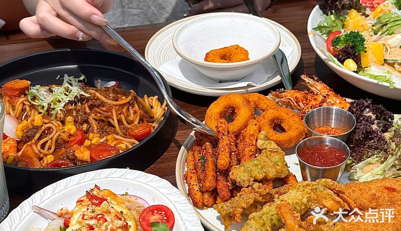 说说赣州最近风很大的融合餐厅、、、