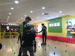 -阿布溜溜(同曦假日百货店)