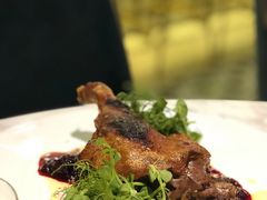 -La Mer Restaurant & Lounge