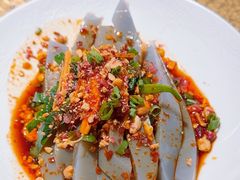 香煎纳西鸡豆凉粉-菌自由丨野生菌火锅特色庭院餐厅(丽江古城店)