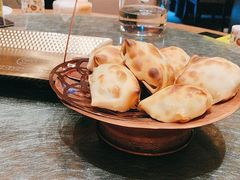 -幸福的烤包子·新疆菜