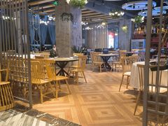 -香山湖家家宴(中山陵店)