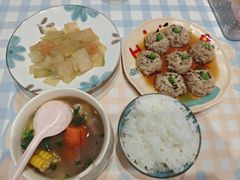 -悦芽照护月嫂+育儿嫂(杭州店)