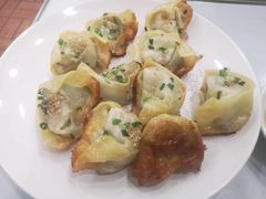 生煎馄饨-小实惠嘉(威海路店)