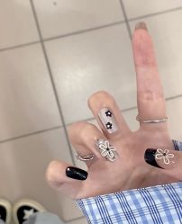 -斯馨·健康美甲美睫